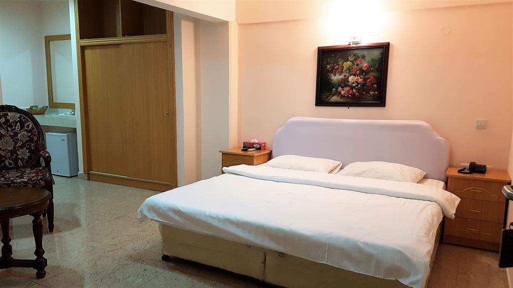Al Majd Hotel ‘Ibrī エクステリア 写真