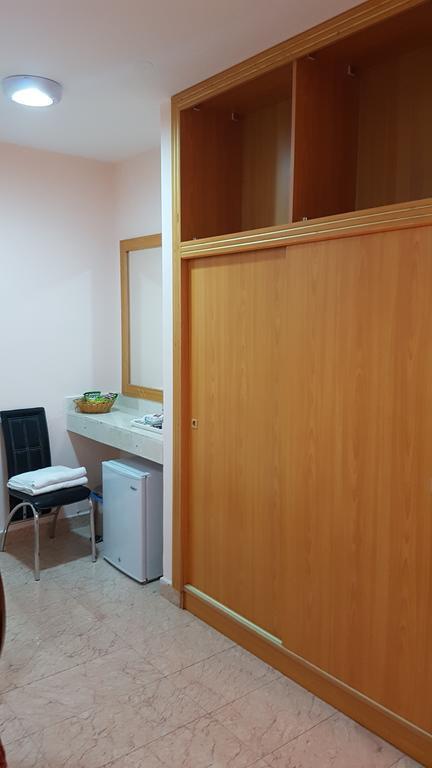 Al Majd Hotel ‘Ibrī エクステリア 写真